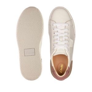 NWT Clarks White Leather Sneakers | Size 9